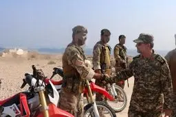 سردار تنگسیری: مردان پولادین خلیج فارس دشمن را سر جایش خواهند نشاند
