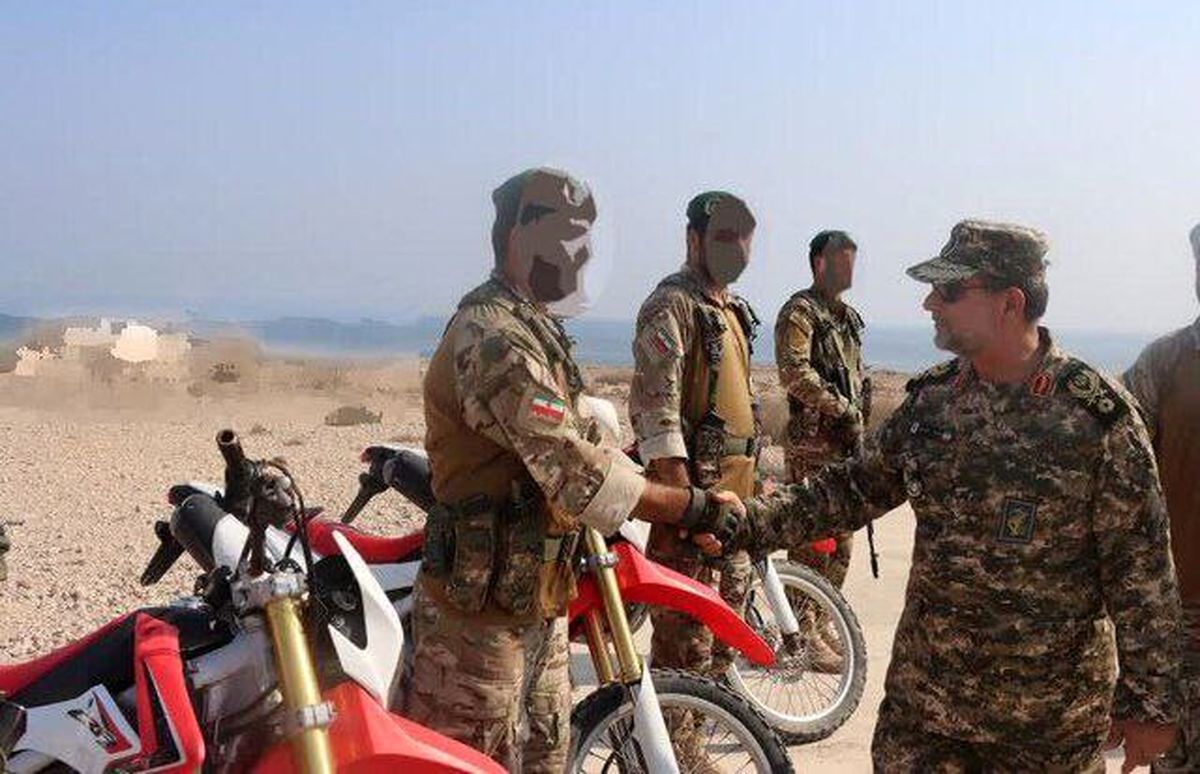 سردار تنگسیری : مردان پولادین خلیج فارس دشمن را سر جایش خواهند نشاند