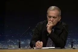 خبرگزاری فرانسه: پزشکیان می‌تواند بحران‌ها را از کشورش دور کند