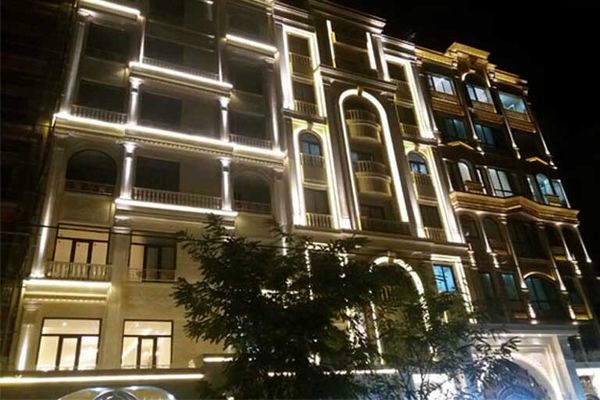 نورپردازی شبانۀ ساختمان‌ در مشهد ممنوع شد