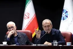 پزشکیان: میدان اصلی امروز جنگ اقصادی است 