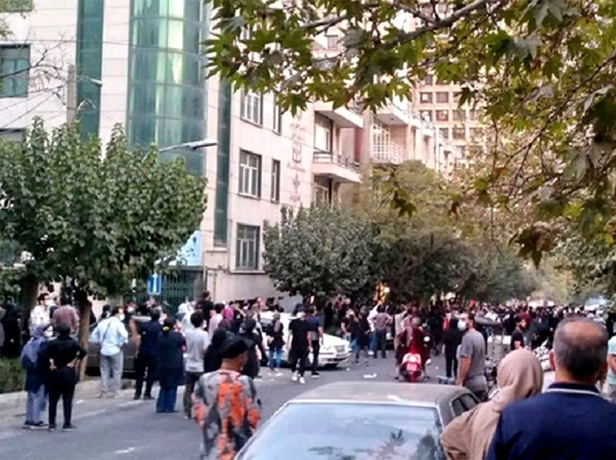 دختری که در زنجان روسری خود را آتش زده بود، بازداشت شد