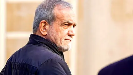 پزشکیان و معاونش در مترو برای حضور در راهپیمایی 