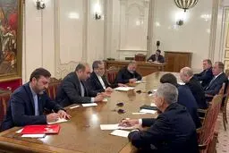 پوتین : پیامی از رهبر معظم انقلاب دریافت کردم