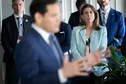 نماینده آمریکا که با عراقچی مذاکره می‌کند را بشناسید