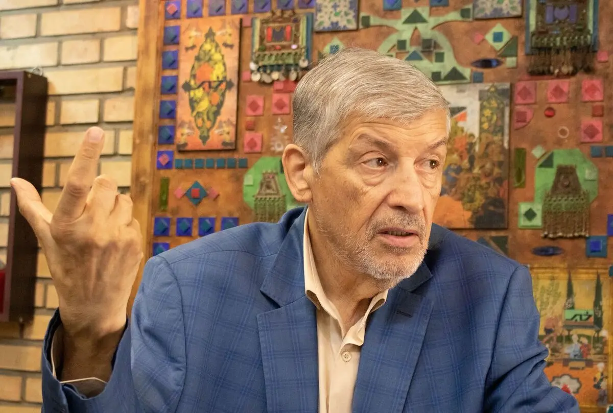 تندروها از نظام عبور کرده‌اند/ کسی هزینه برخورد با آنها را نمی‌پردازد