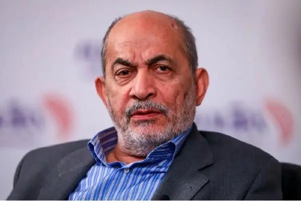 رفیق دوست : پایداری ادامه احمدی‌نژاد بندباز است