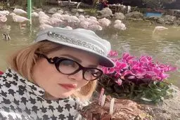 پشت بام نشینی بهاره رهنما