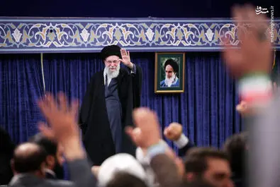 رهبر انقلاب