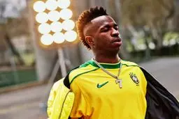 بهترین بازیکن جهان، هیولای فوتبال و پول!