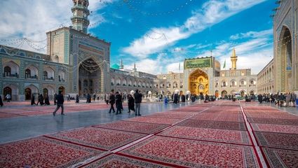  احترام نظامی زائران امام رضا علیه السلام در حمایت از حملات ایران