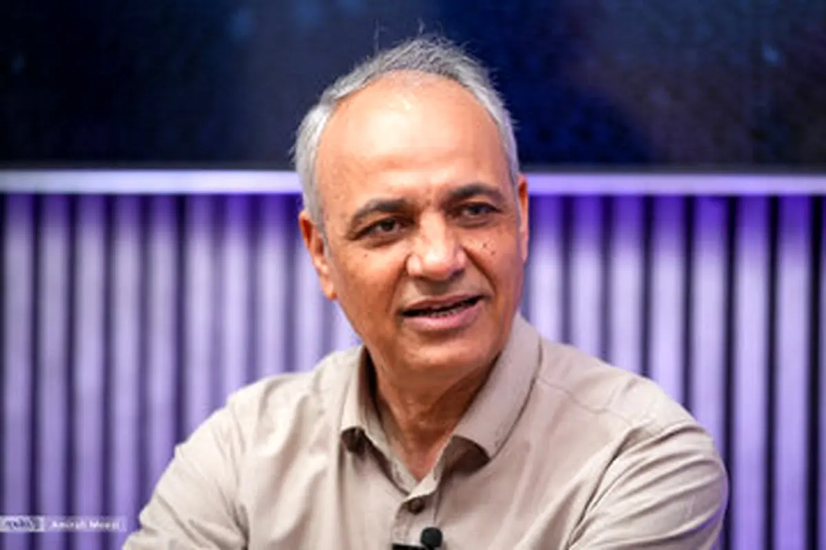 کنایه تند زیدآبادی به فواد ایزدی؛ پیام صلح خیر ولی پیام جنگ آری؟