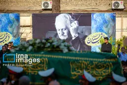 تصاویر کامل از تشییع پیکر استاد محمود فرشچیان