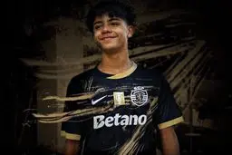 پیراهن تاریخی برای افتخار به داشتن رونالدو (عکس)‌