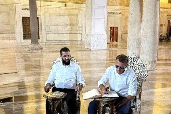 دیدار مکرون و جولانی در کاخ دمشق