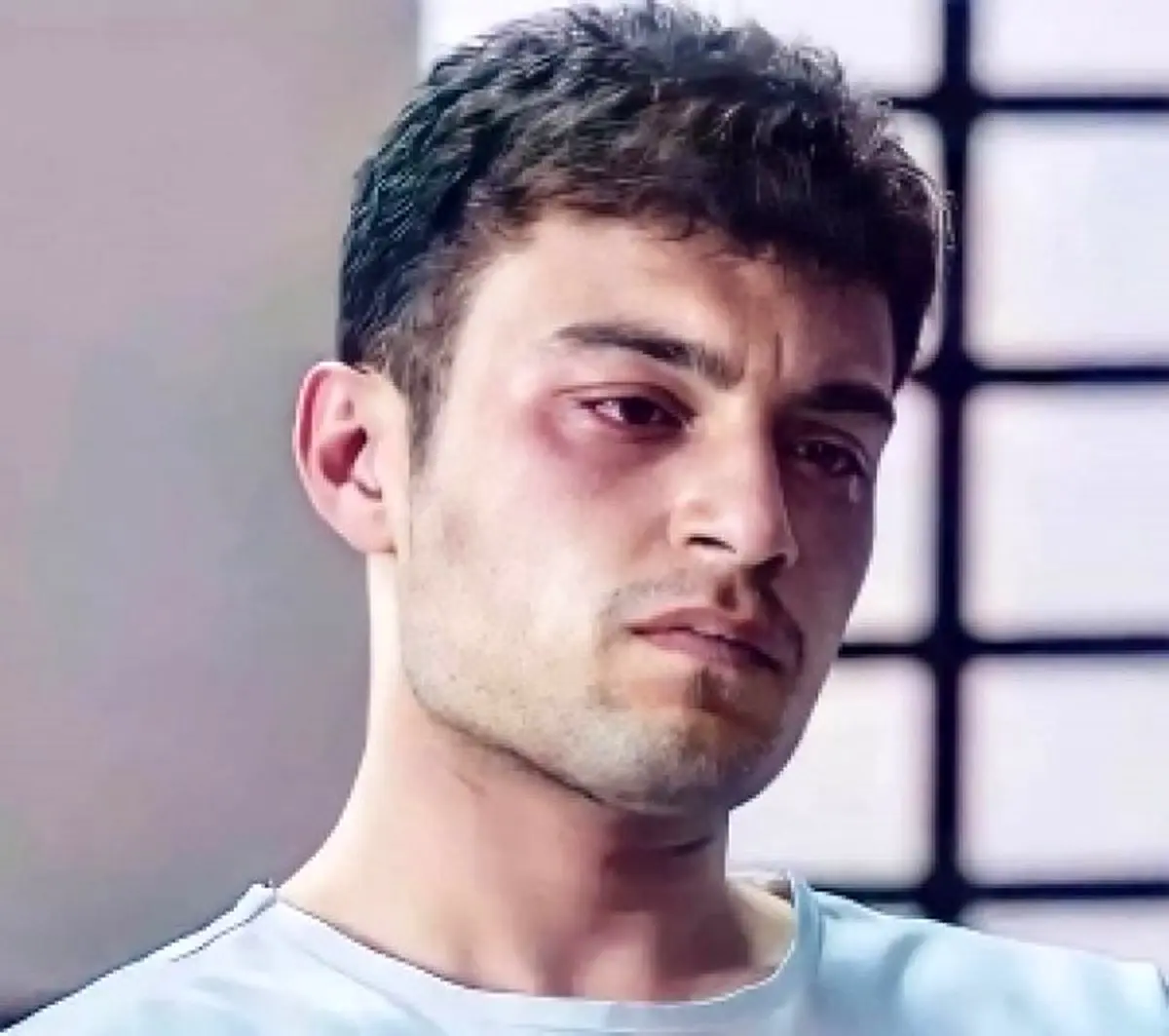 نظر میثم زخم کاری در باره ی سانسورها