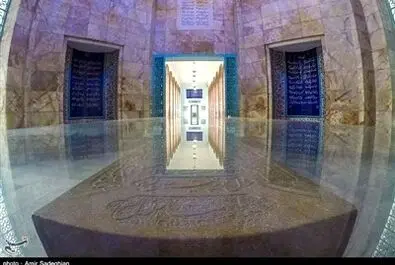 سعدی شیرازی