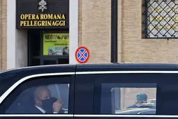 ببینید  اسکورت کیلومتری جو بایدن در رم ایتالیا