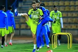 محبوب نکونام لباس آبی نمی‌پوشد (عکس)