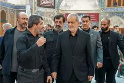 اولین تصاویر از حضور پزشکیان در حرم حضرت معصومه(س)
