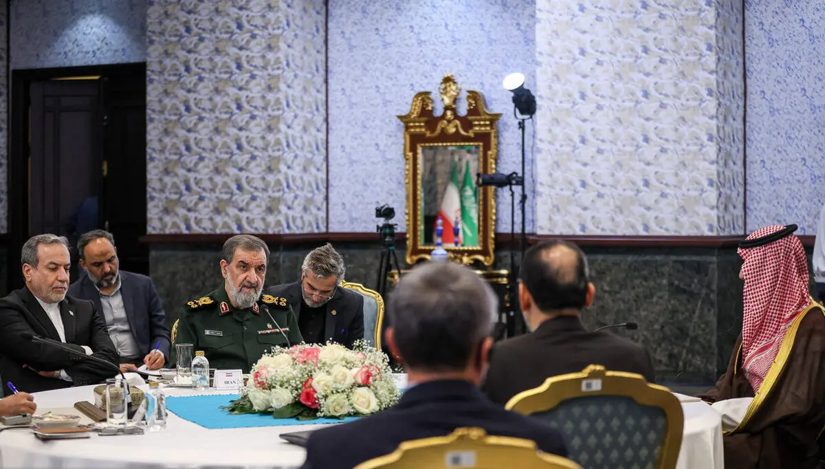 خالد بن سلمان با کیف حاوی یک میلیارد دلار در تهران؟