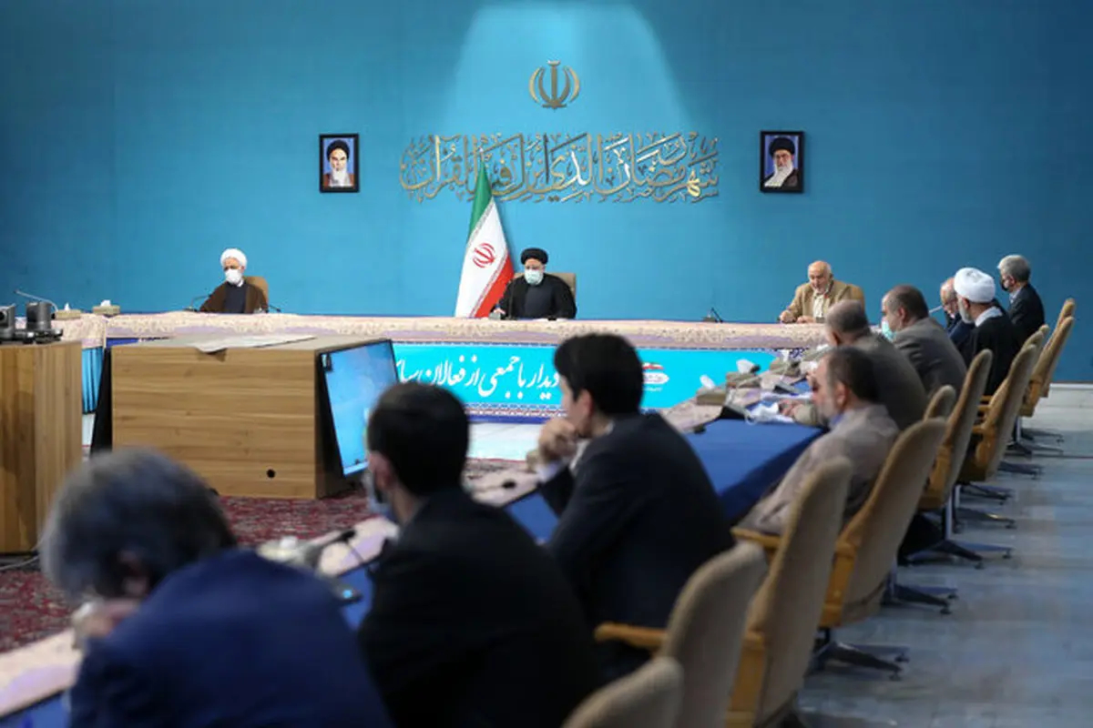 رئیسی: مشکلات کشور قابل حل است؛ منتقدان منصفانه عمل کنند