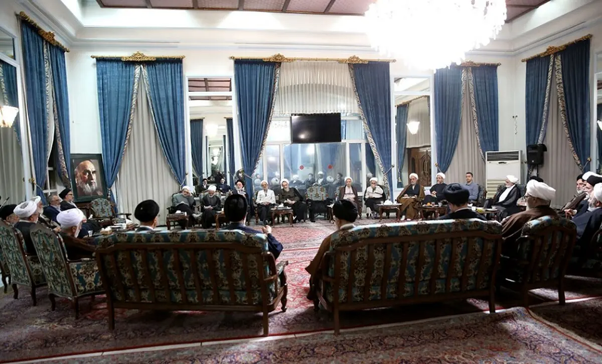 جزئیات نشست «مجمعین» در حرم امام خمینی(ره) درباره انتخابات