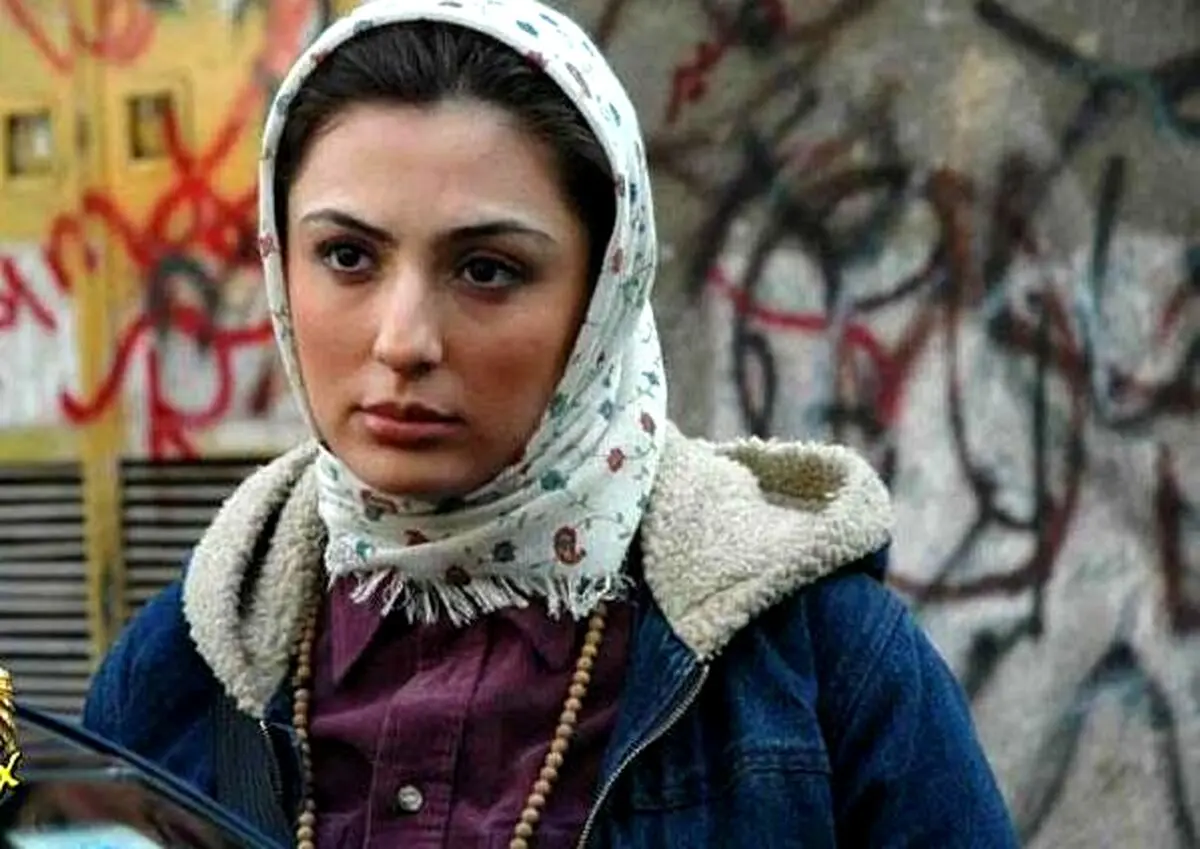 موتورسواری عجیب نیوشا صیغمی با آقای غریبه!
