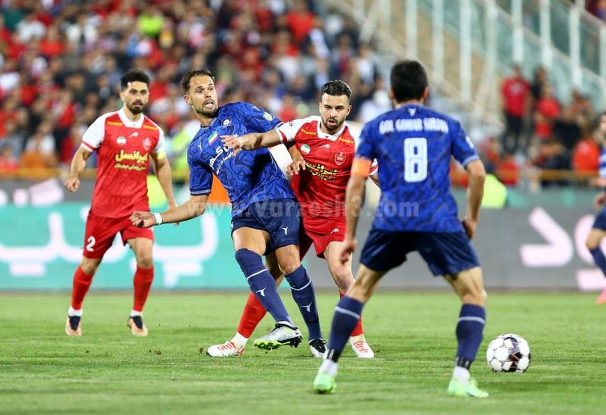 گزارش زنده:  گل گهر ۰ - پرسپولیس ۰