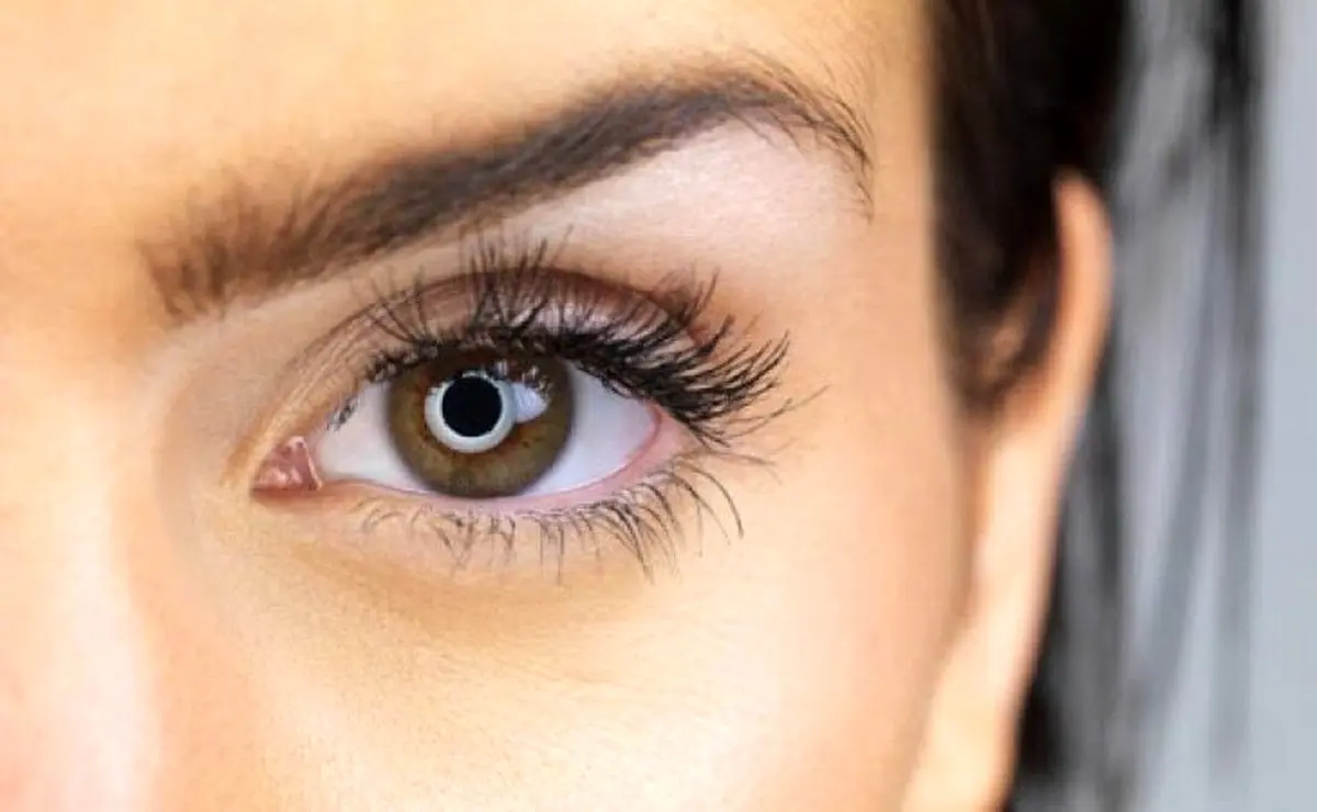 با این روش های ساده مژه‌های پرپشت داشته باشید