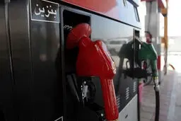 سوژه گران کردن بنزین در تبلیغات انتخابات/ فرمان افزایش بنزین را چه کسی داد؟

