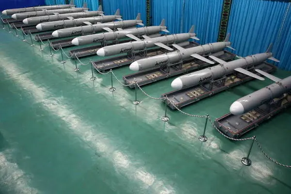 ایران ناو لینکلن را در خلیج فارس دفن می کند