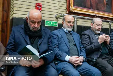 محمد شریعتمداری