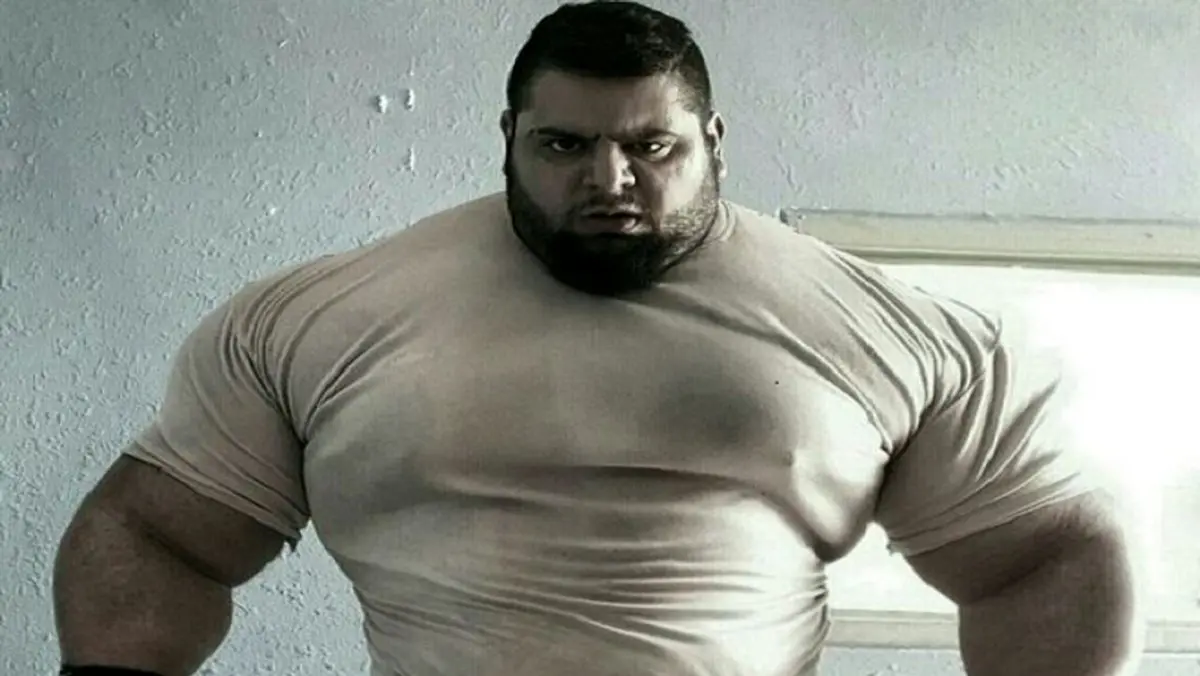 مسخره شدن هالک ایرانی از سوی مجری معروف | حرف های زشت مجری، عصبانیت هالک را برانگیخت