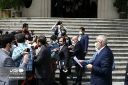انتقاد روزنامه اصولگرا از برخی ادبیات رئیس جمهور و دولتمردان