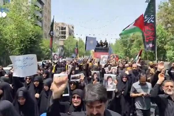  دسته بزرگ عزاداری تجدید پیمان با رهبر معظم انقلاب