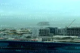 دبی هدف قرار گرفت