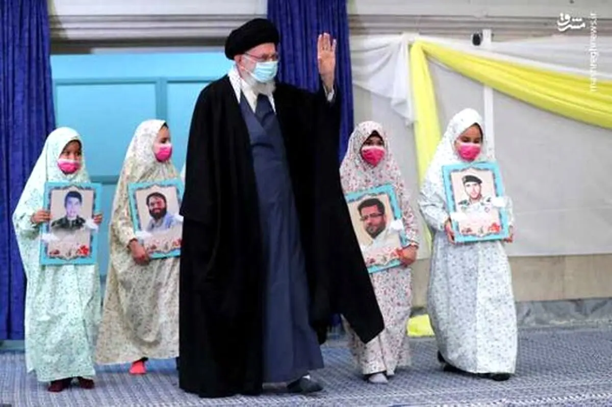 مراسم جشن تکلیف دختران دانش‌آموز با حضور رهبر انقلاب
