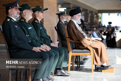 رهبر انقلاب دانشگاه‌ افسری