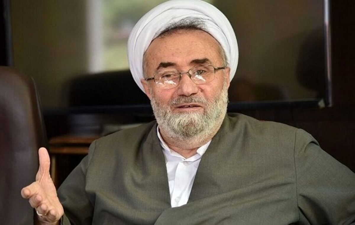 مسیح مهاجری: برخی ائمه‌جمعه توجیه کننده رفتار دولت هستند