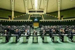 نماینده مجلس : جلسه غیر علنی ما ۲۰۰۰ تومان دلار را گران کرد