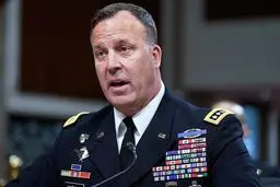 فرمانده سنتکام به عراق و سوریه رفت