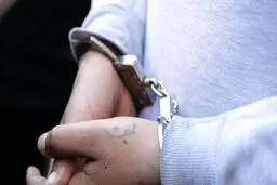 لحظه تصادف ساختگی سارق اتوبان صدر و دستگیری سارق خشن