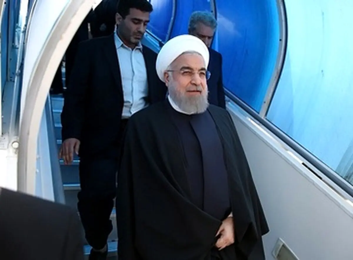 لحظات ورود روحانی به کیش/تصاویر