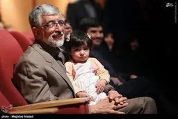 حداد عادل و نوه دختری‌اش/ عکس