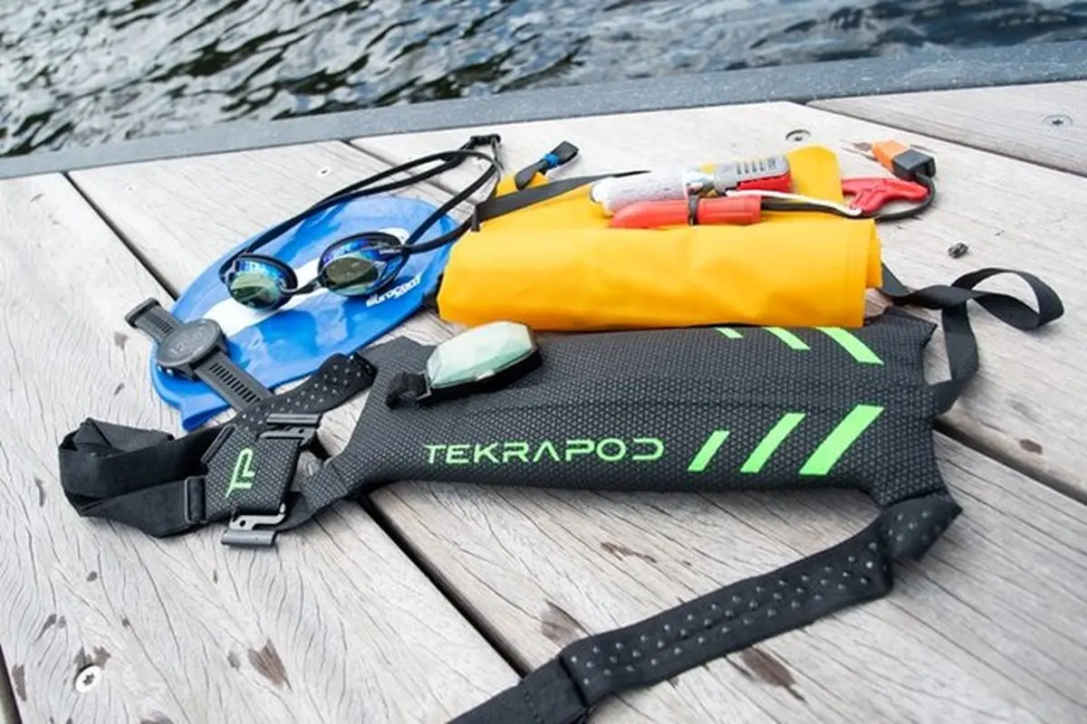 نجات جان شناگران با یک کوله پشتی جمع‌وجور + تصاویر