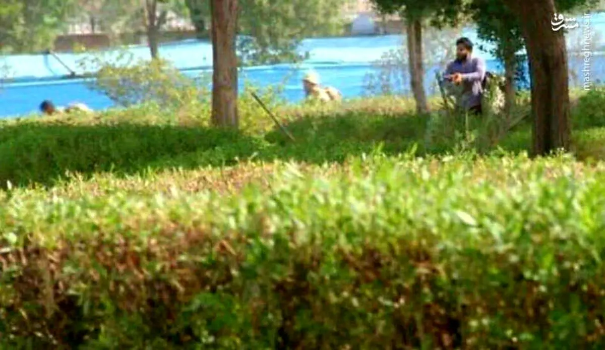 اولین عکس از لحظه تیراندازی یکی از تروریست‌های اهواز