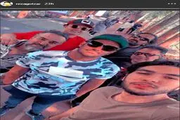 گردش محمدرضا گلزار با رفقا در پارک + عکس