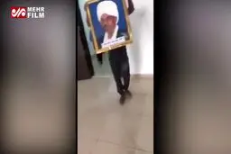 ببینید: اولین فیلم از پایین کشیدن تصویر رئیس جمهور سودان در کویت