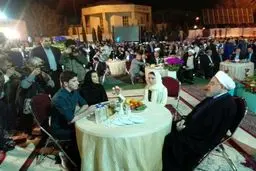 عکسی متفاوت از حسن روحانی در لحظه تحویل سال نو
